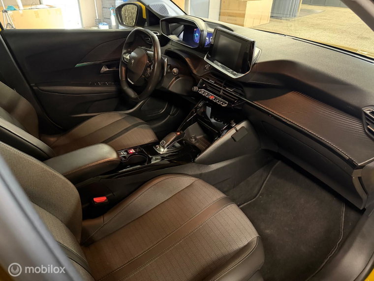 Vehicle Image 28