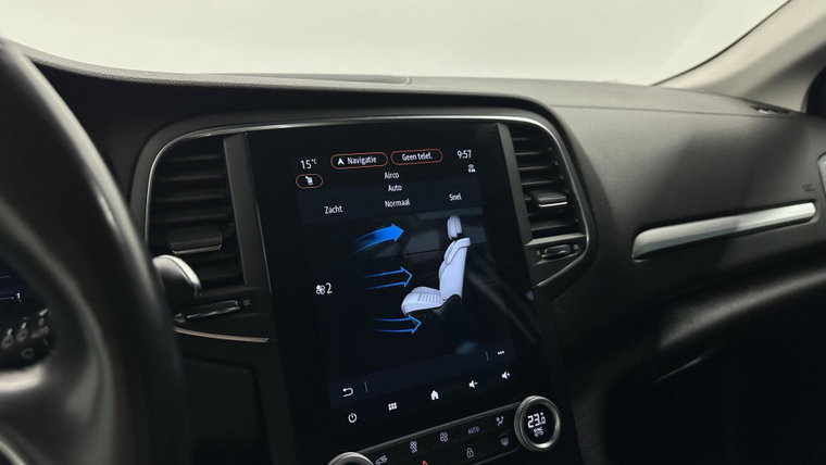Vehicle Image 37