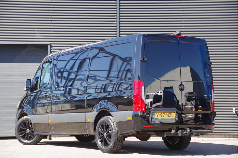 Vehicle Image 19