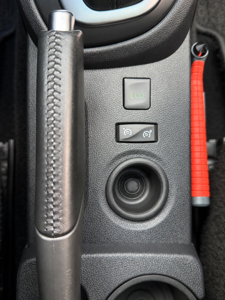Vehicle Image 37