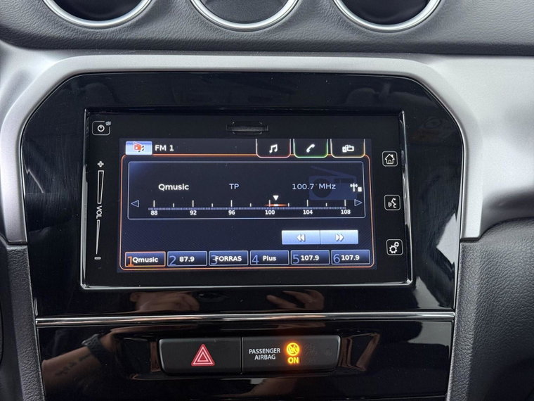 Vehicle Image 14
