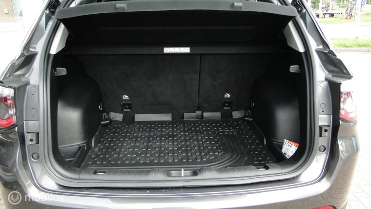 Vehicle Image 33