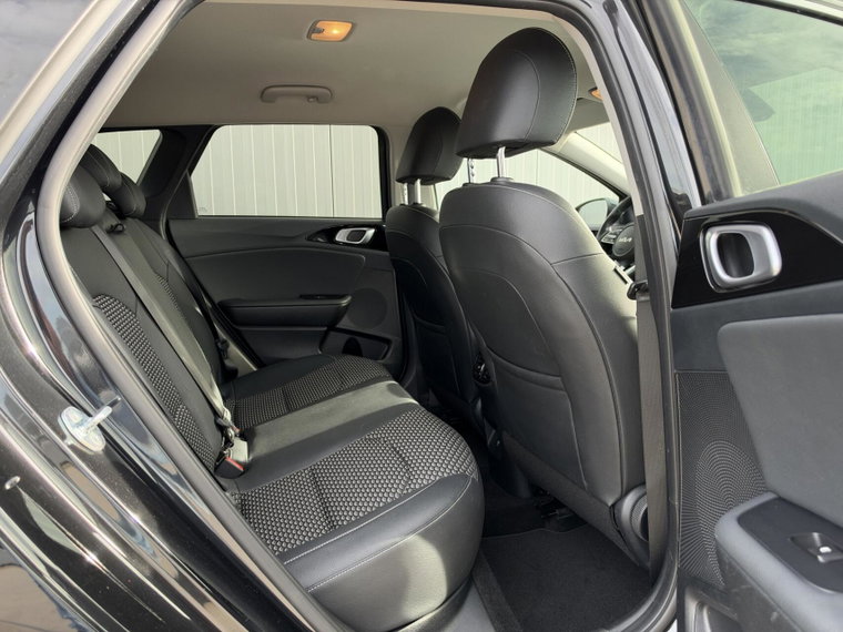 Vehicle Image 39