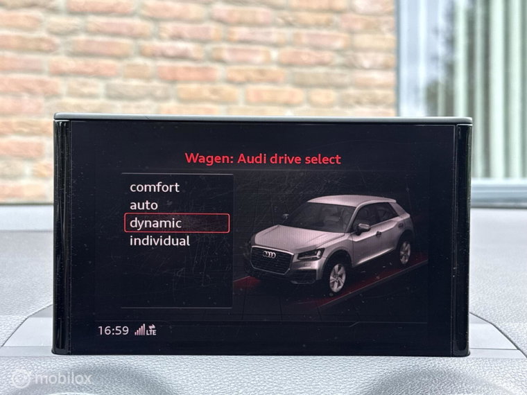 Vehicle Image 24