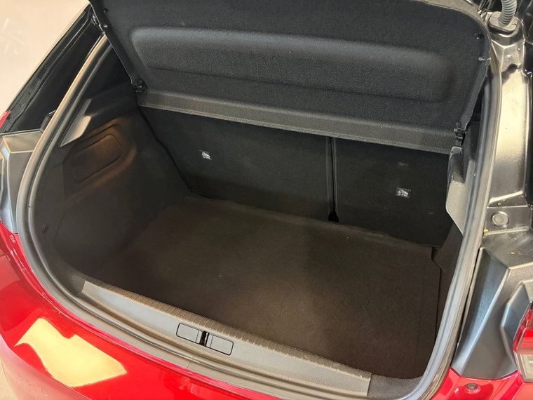 Vehicle Image 33
