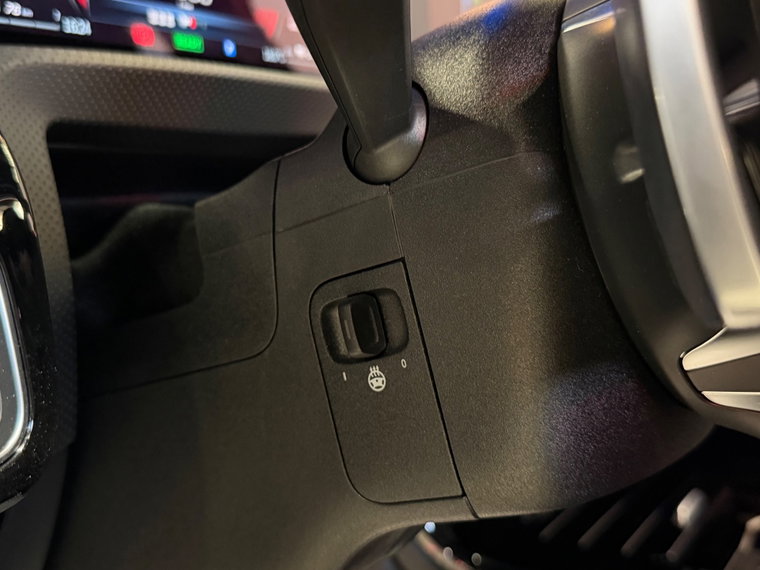 Vehicle Image 40