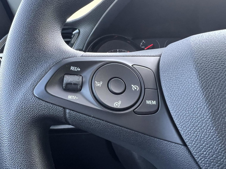 Vehicle Image 40