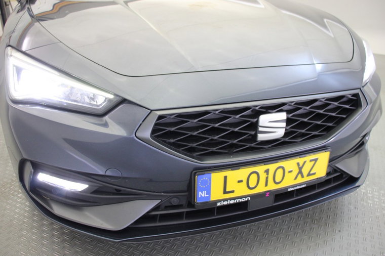 Vehicle Image 35