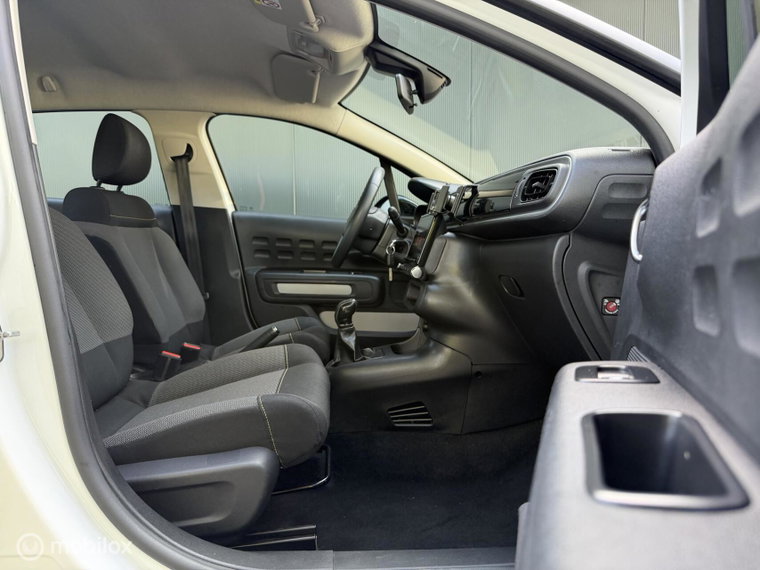 Vehicle Image 39