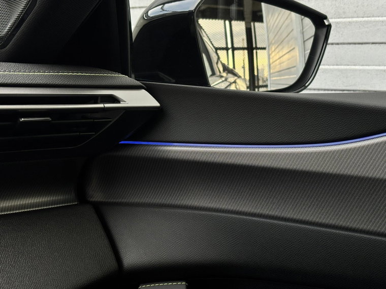 Vehicle Image 38