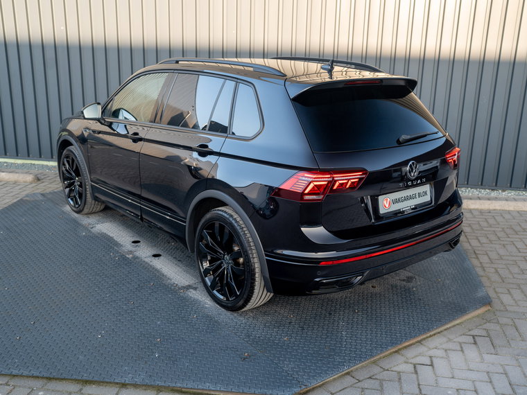Vehicle Image 42