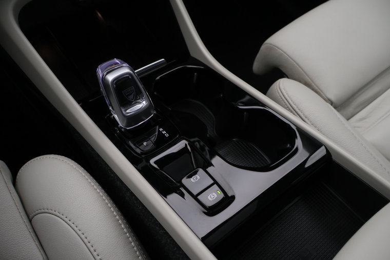 Vehicle Image 45