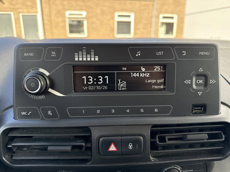 Vehicle Image 19