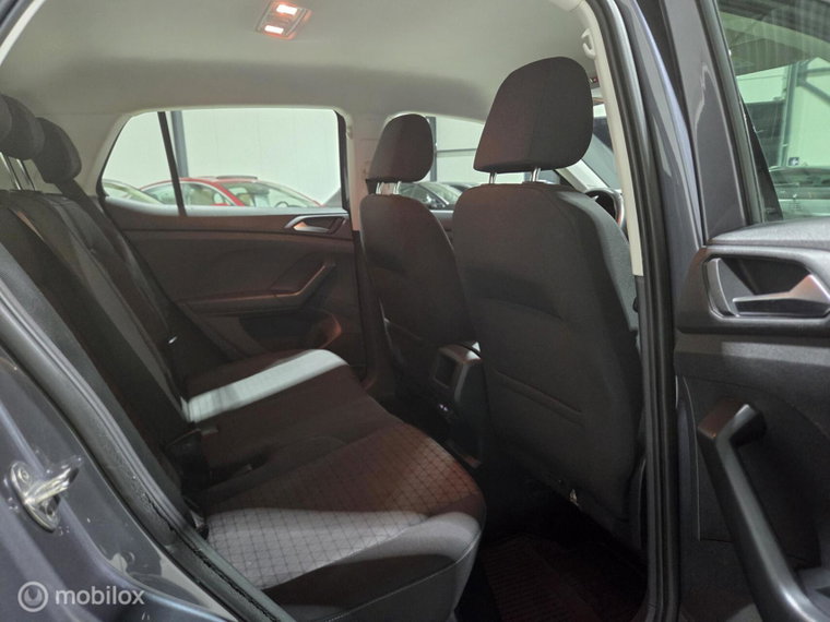 Vehicle Image 39
