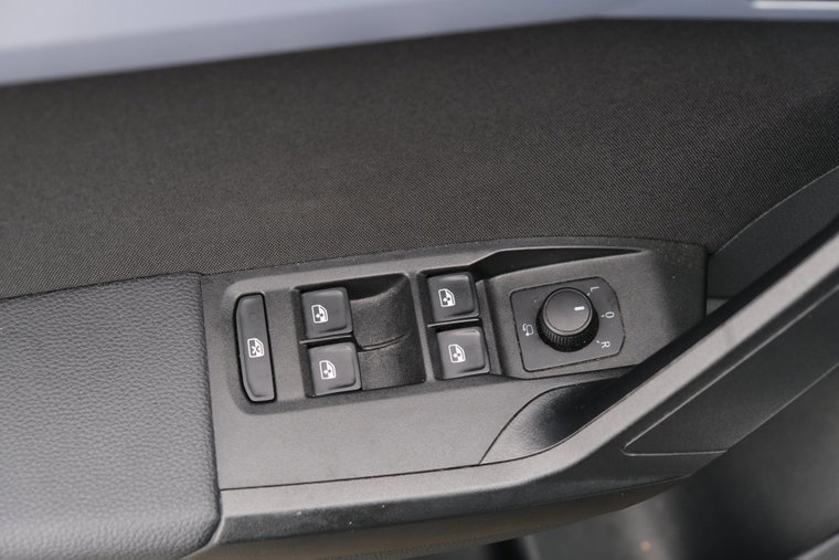 Vehicle Image 29