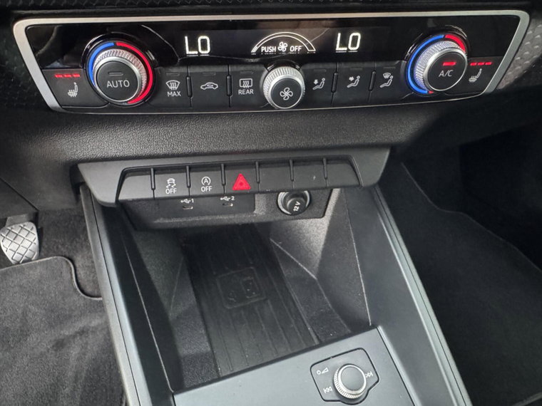 Vehicle Image 27