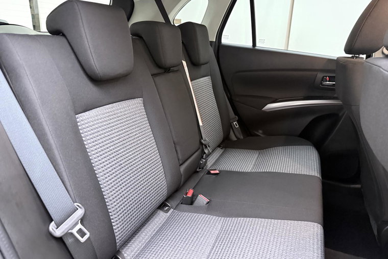 Vehicle Image 15