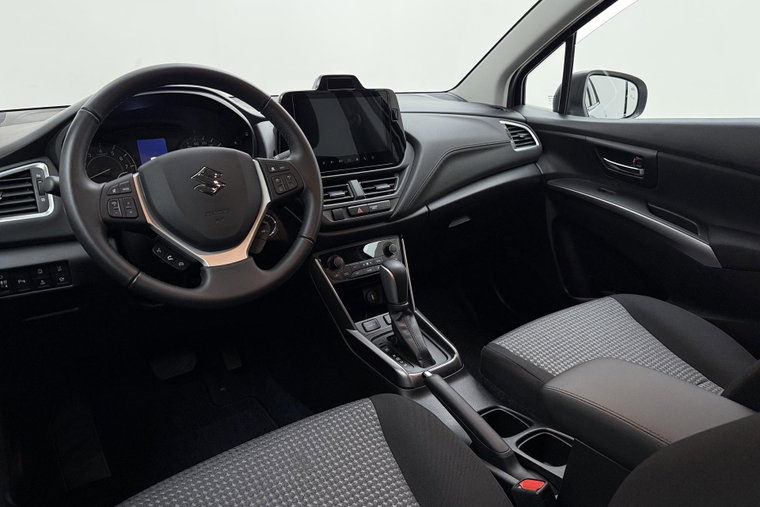 Vehicle Image 16