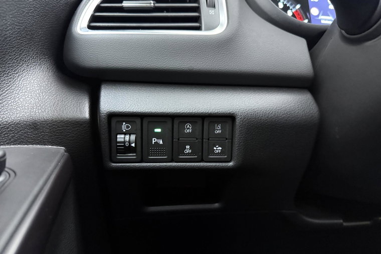 Vehicle Image 18