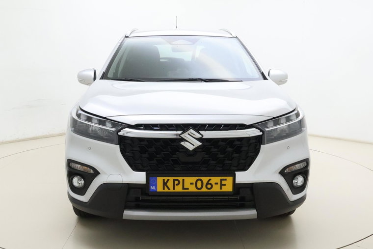 Vehicle Image 6