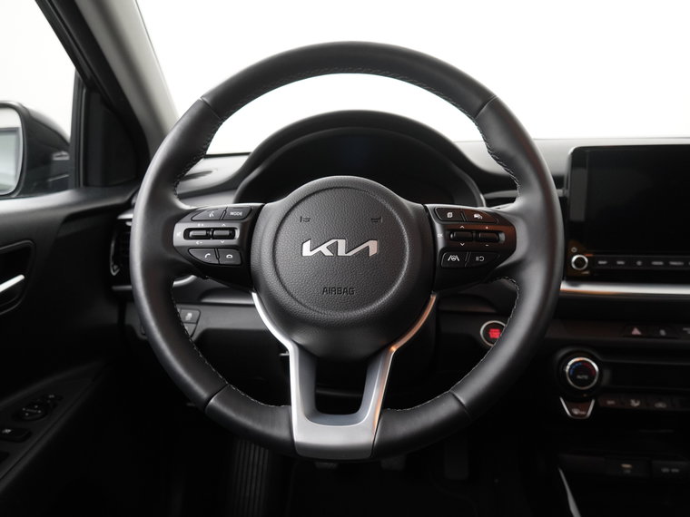Vehicle Image 38