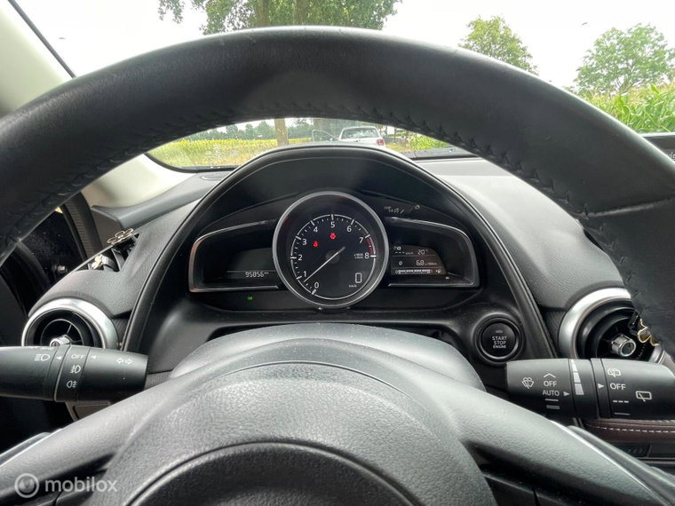 Vehicle Image 23