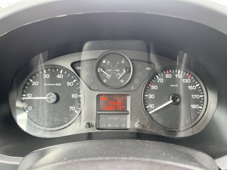 Vehicle Image 40