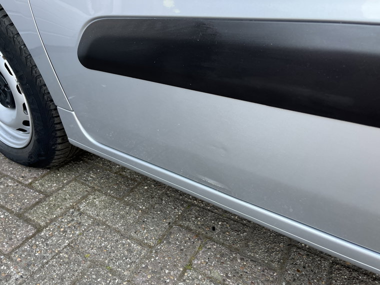 Vehicle Image 45