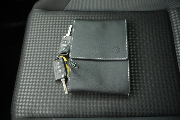 Vehicle Image 36