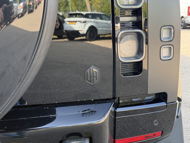 Vehicle Image 21