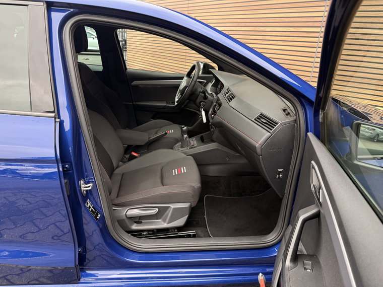Vehicle Image 38