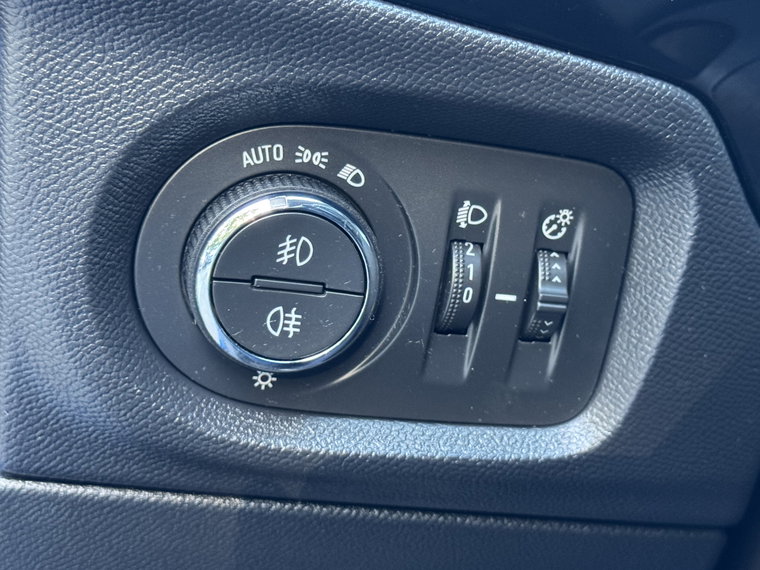 Vehicle Image 27