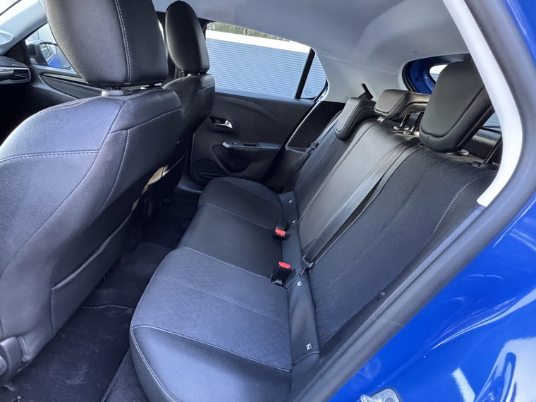 Vehicle Image 28