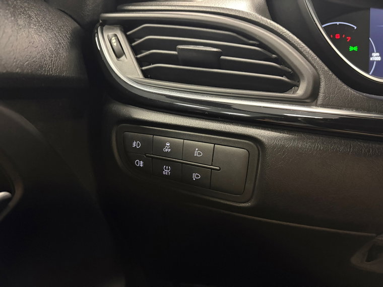 Vehicle Image 27