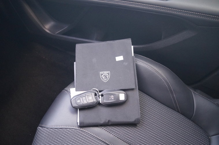 Vehicle Image 30