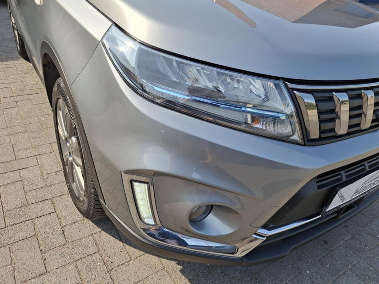 Vehicle Image 14