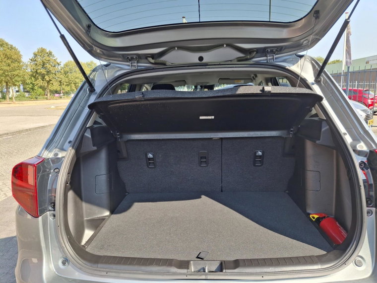 Vehicle Image 19