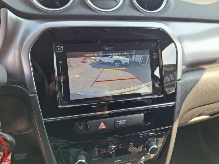 Vehicle Image 28