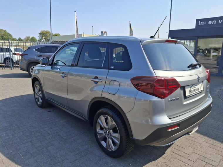 Vehicle Image 8