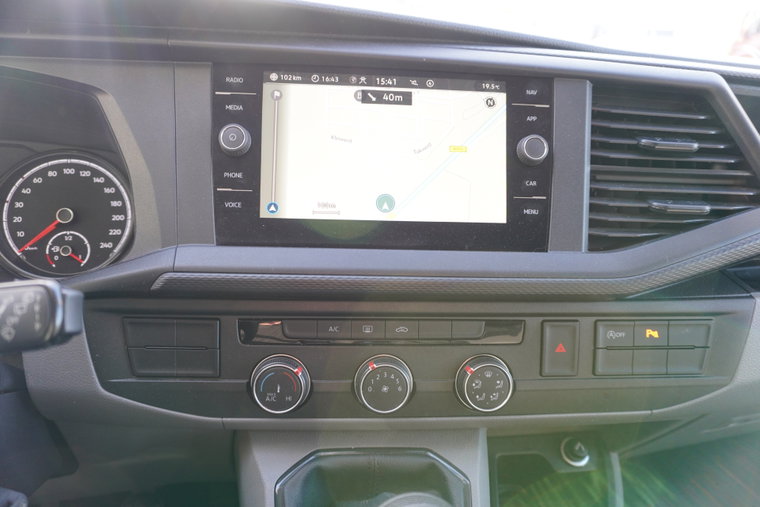 Vehicle Image 19