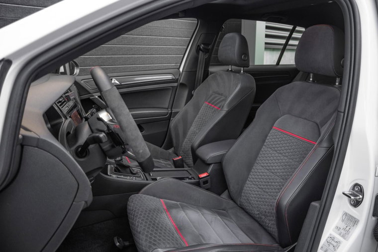 Vehicle Image 30