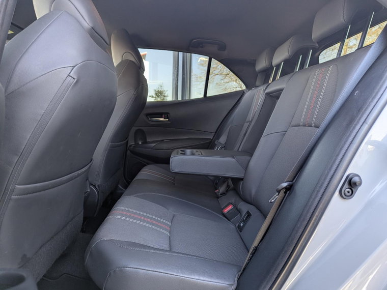 Vehicle Image 16
