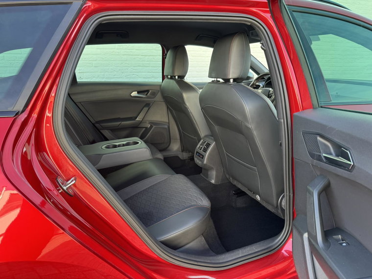 Vehicle Image 38