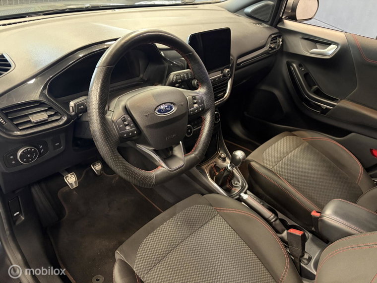 Vehicle Image 37