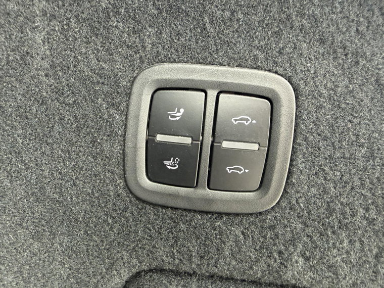 Vehicle Image 29