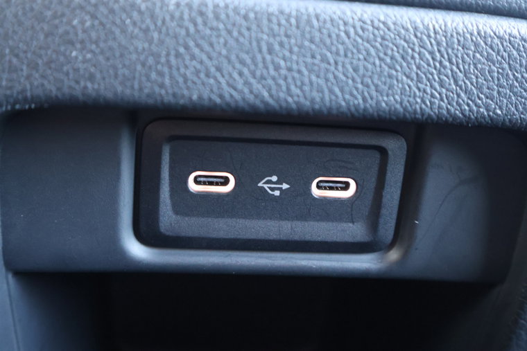 Vehicle Image 28