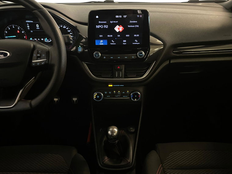 Vehicle Image 30