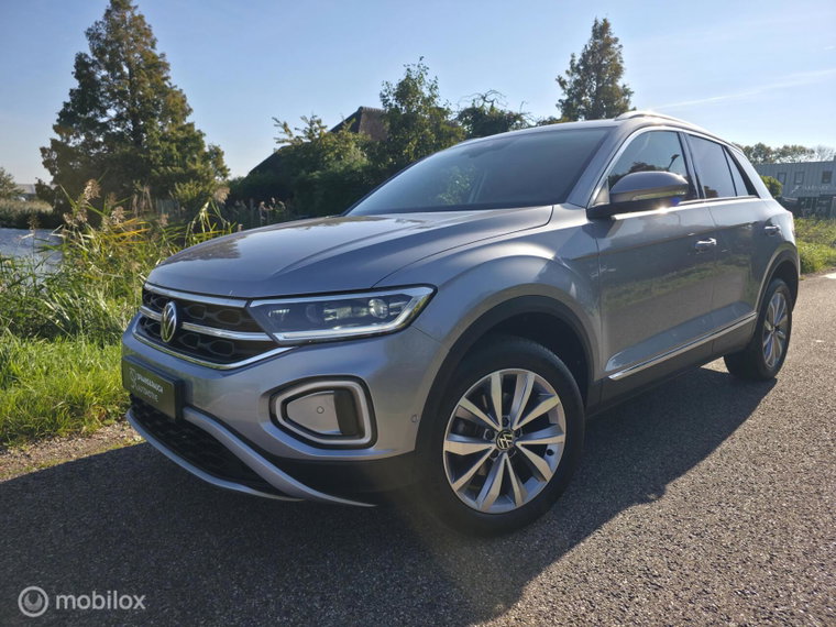 Vehicle Image 28