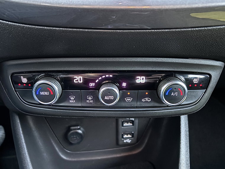 Vehicle Image 27