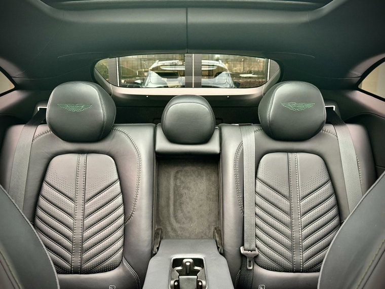 Vehicle Image 21